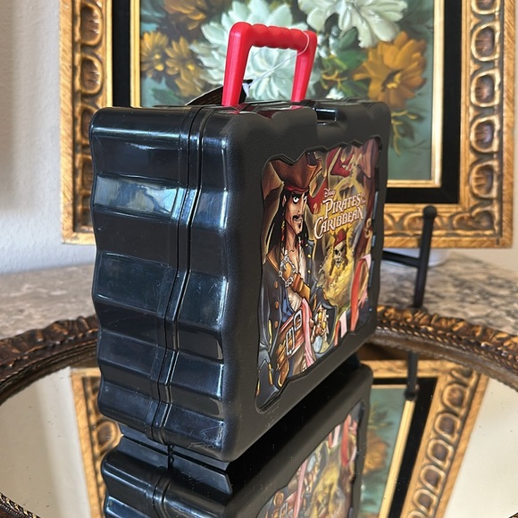 Disney New Rare Pirates of the Caribbean plastic Lunchbox Pale Tote Lunch Box - Picture 5 of 8